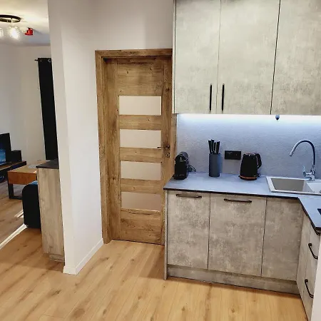 Apartwro 6th - Przy Dworcu Glownym Pkp Apartament *